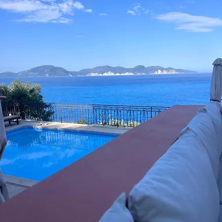 Roi Boutique 4* Асос